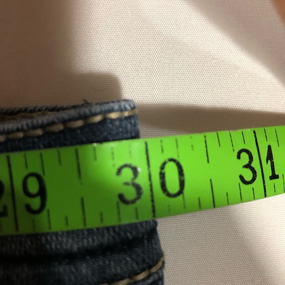 Women’s Earl Jeans. Size 8. ( 30”/31”). - Picture 5 of 8